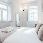 Alfama Tale Four-Bedroom Apartment W/ River View - By Lu Holidays